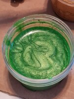 Metallic Pigment Spring Green 25g Dose